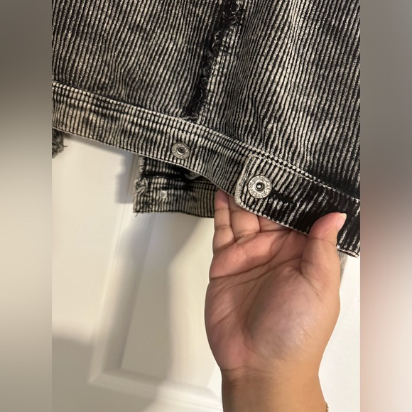 POL Distressed Corduroy Jacket - Picture 7 of 7